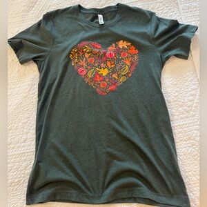 🍁 Fall Leaves Pumpkins 🍁 T-Shirt Bella Canvas Military Green Women’s Medium